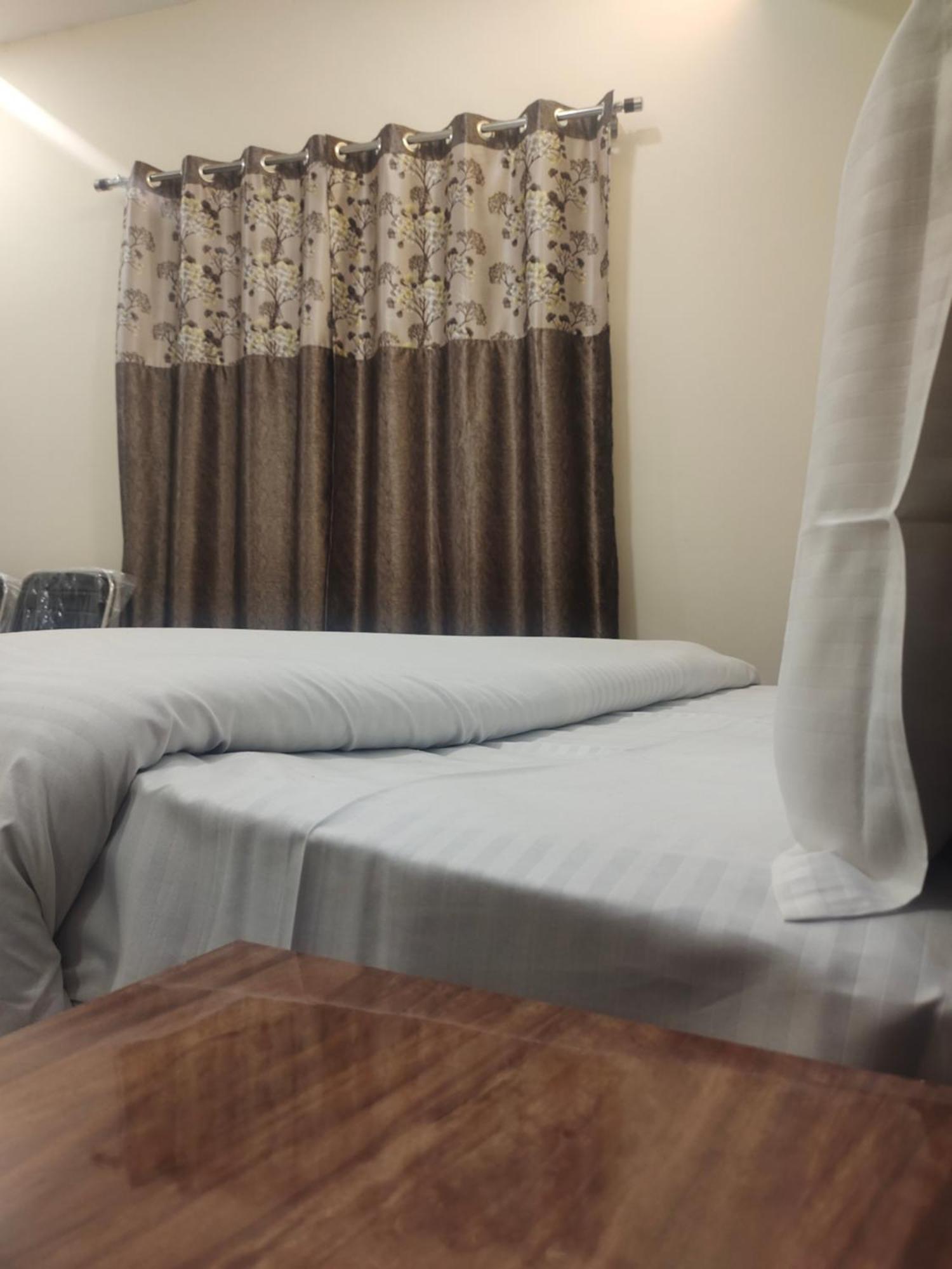 Hotel G-3 Jalandhar Buitenkant foto