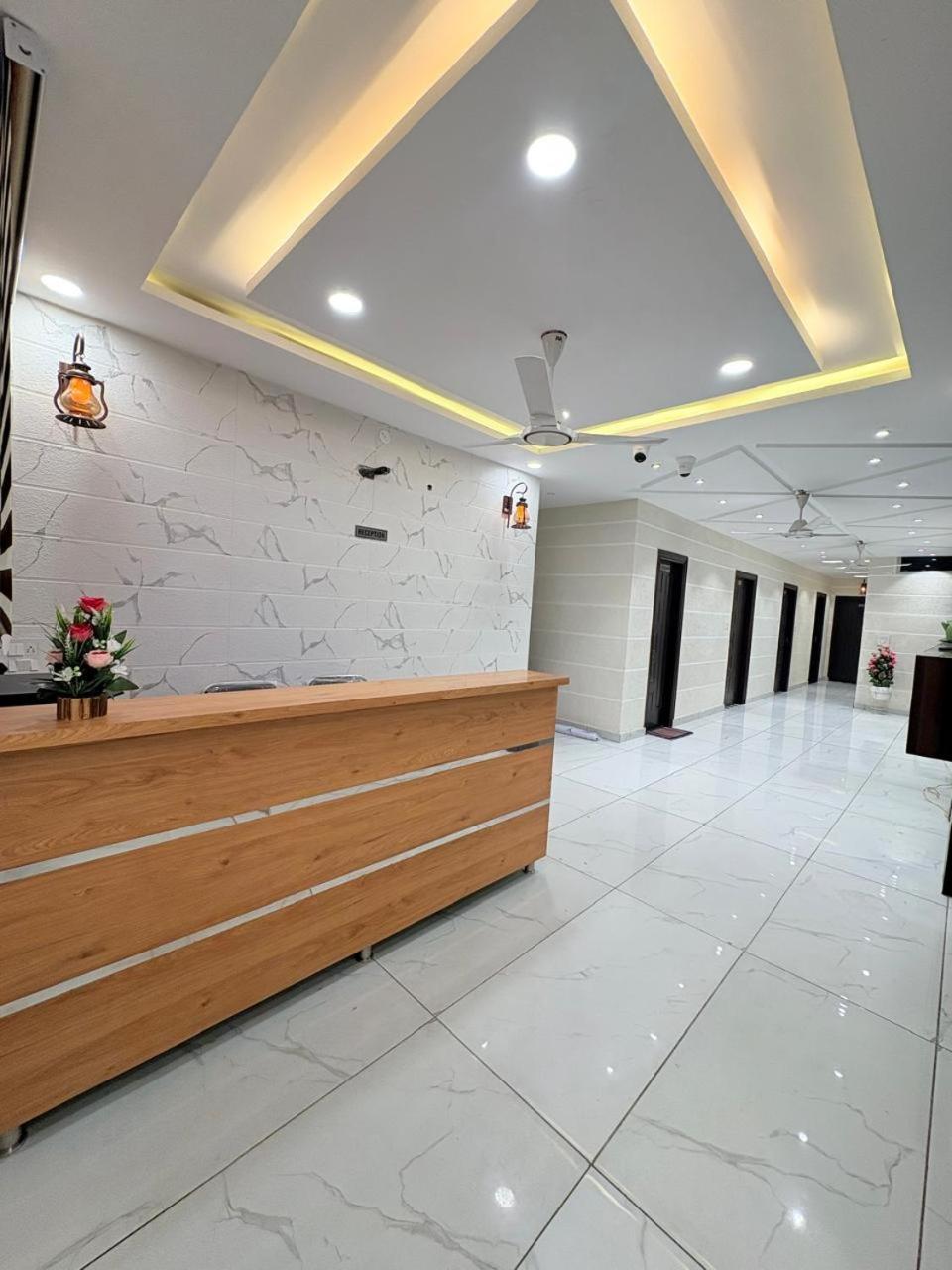 Hotel G-3 Jalandhar Buitenkant foto
